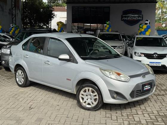 FORD FIESTA 1.6 SIGMA 16V FLEX 4P MANUAL FORD FIESTA 1.6 SIGMA 16V FLEX 4P MANUAL